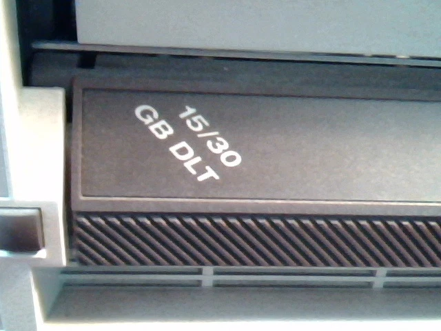 DLT Tape Drive Compaq 15/30 GB TH3AA-HJ 70-60158-04 SCSI SE Standalone B02 4 pin - image 3