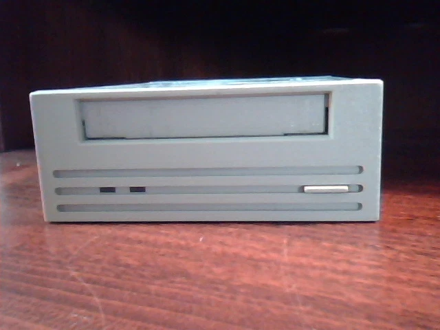 SCSI DAT Tape Drive Seagate CTD4004H-S 70000602-013 9640 LR56637 E139940 K720701 - image 5
