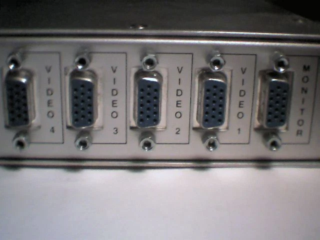 NTI KEEMUX-USBV-4UR Video/USB/Keyboard MUX Multiplexer KVM Switch - image 8