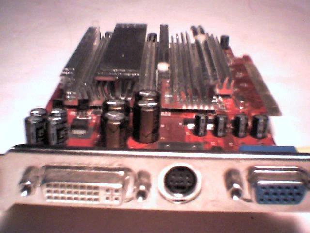Video Card AGP Radeon 9550 256MB (128bit) DDR with DVI TV Connect3D 8909-914 3D - image 3