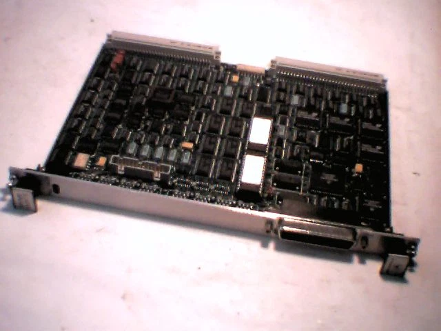VME Card Motorola MVME-332XTS MVME332XTS 01-W3822B03B 01-W3822B-03B