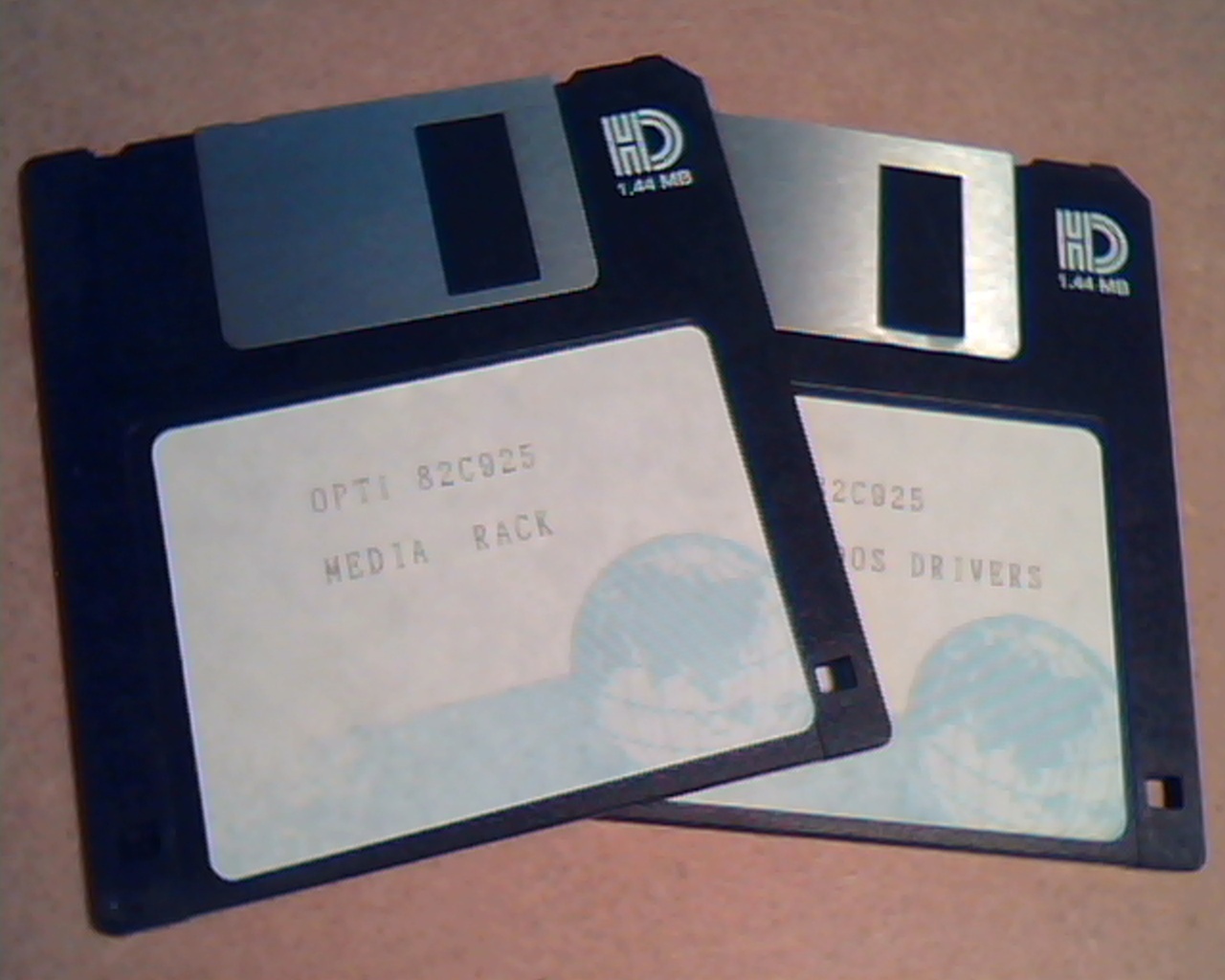 OPTi 82C925 : Media Rack and Windows 3.x / DOS Drivers : Floppy Disks