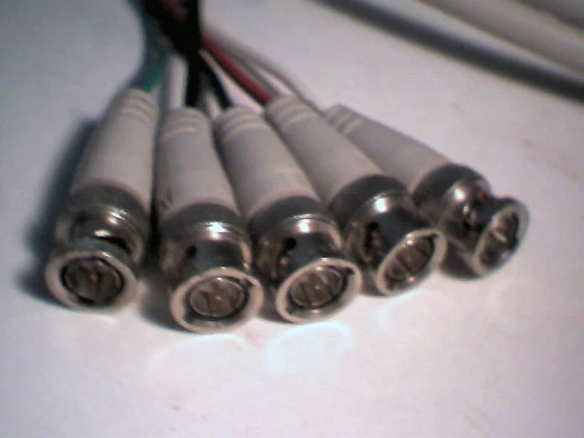 15-pin VGA to 5 BNC video cable - 8 feet long - very high quality - image 3