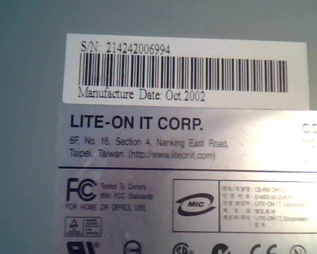 LITE-ON IT CORP CD-RW Drive LTR-52246S Oct2002 52x24x52x Rewritable Ultra Speed