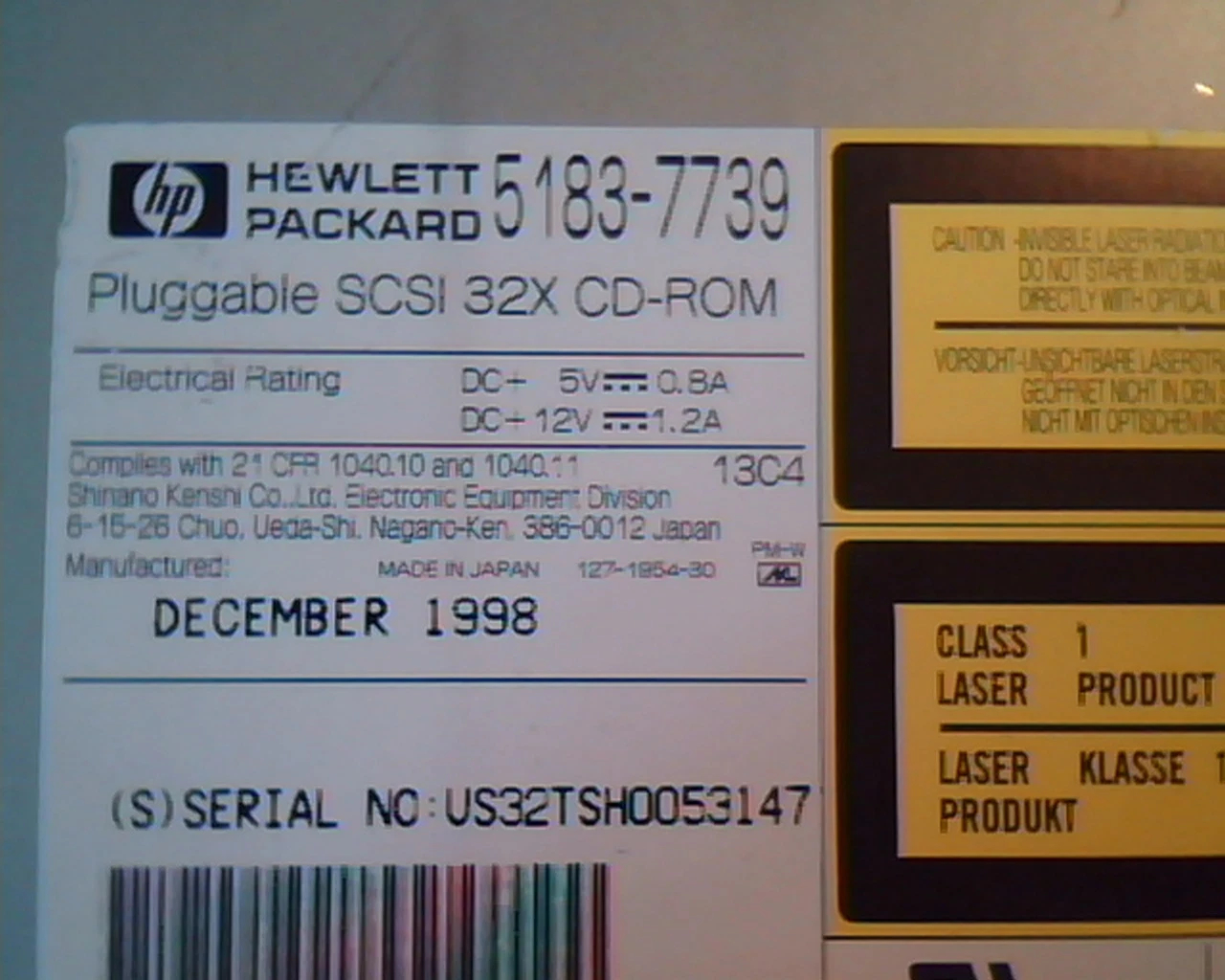 HP Hewlett Packard Pluggable SCSI 32X CD-ROM 5183-7739 0302 LR92957 E132064