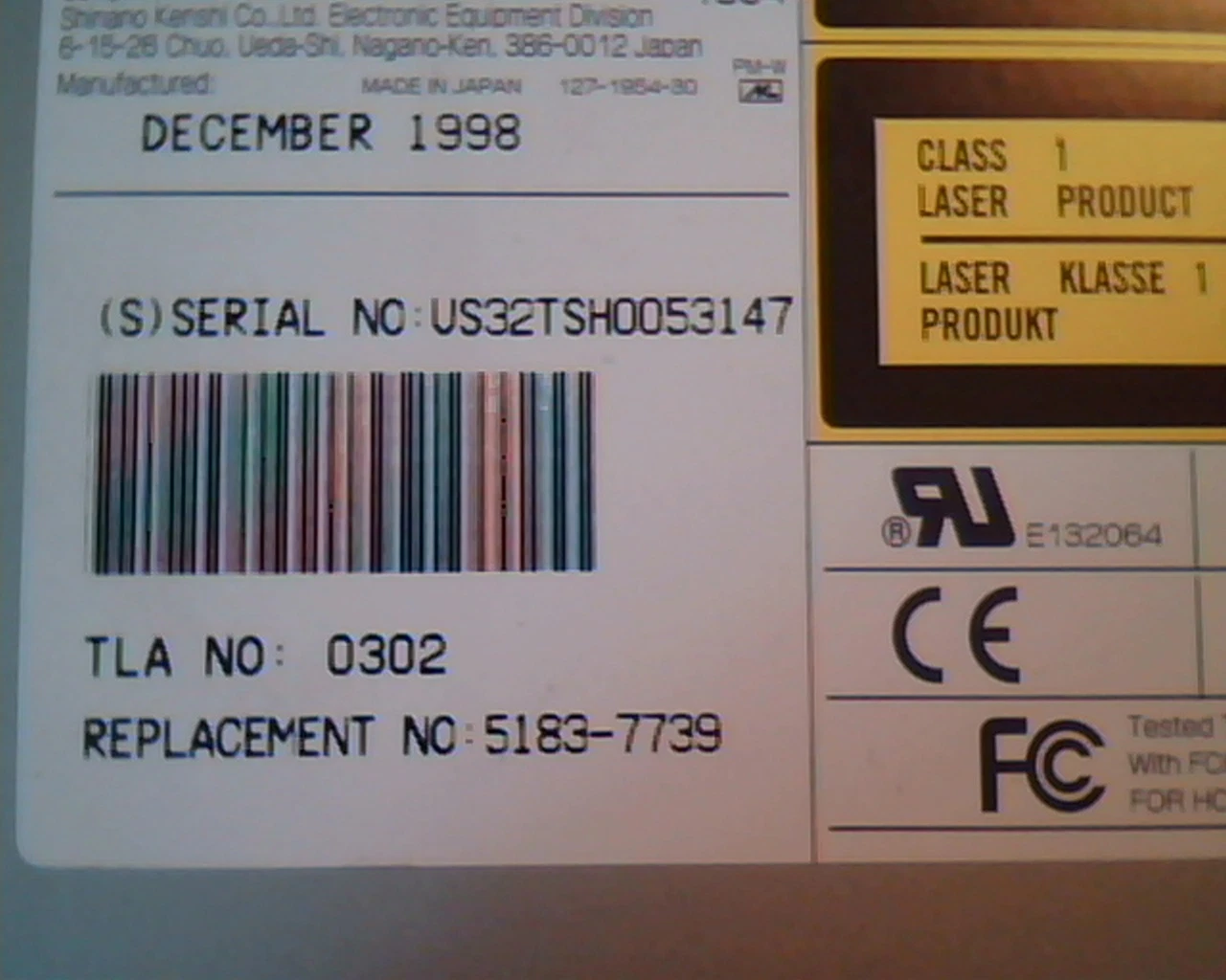 HP Hewlett Packard Pluggable SCSI 32X CD-ROM 5183-7739 0302 LR92957 E132064 - image 2