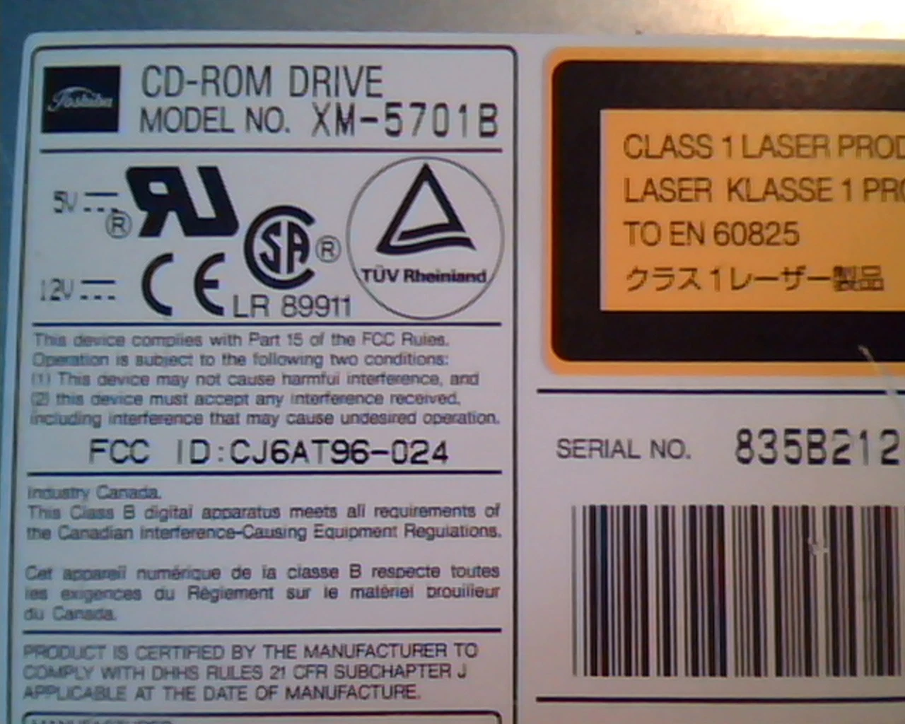 Toshiba CD-ROM Drive XM-5701B 50-pin SCSI CJ6AT96-024 HP 0950-3159 591467-D0