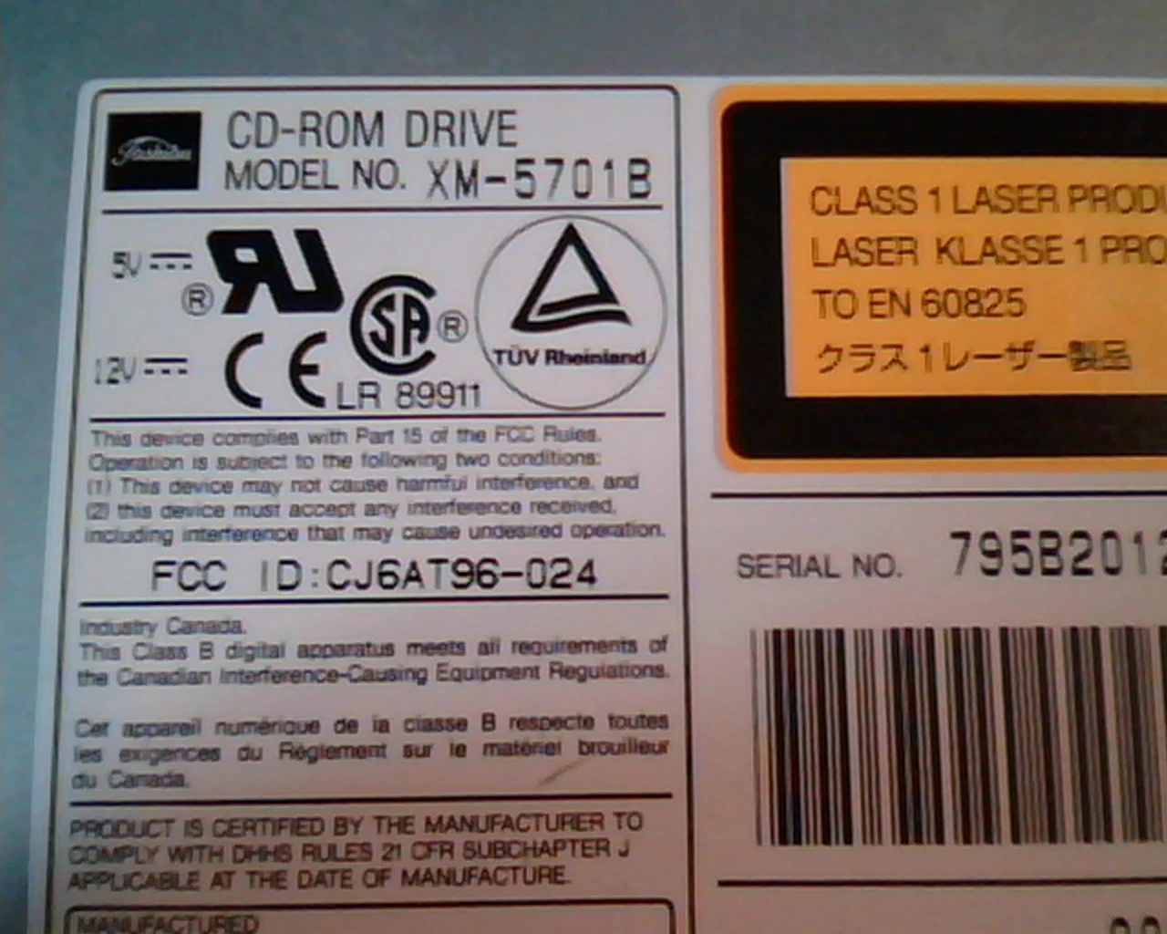 Toshiba CD-ROM Drive XM-2701B 002 SB70409 CJ6AT96-024 Sept1997 SCSI 591426-B0