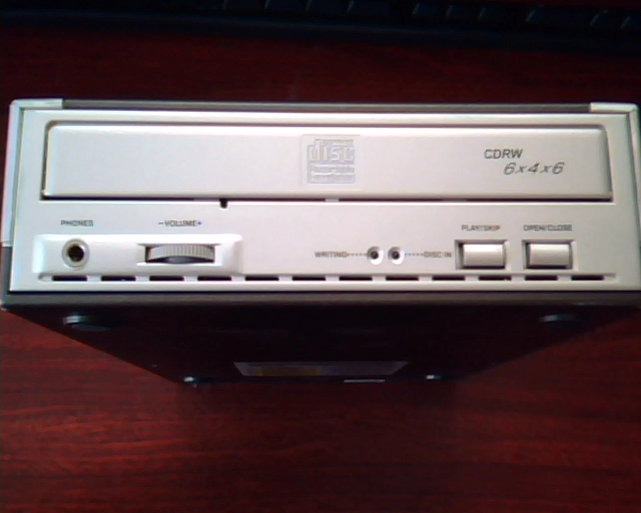 H446EU-15R E-N1CCH CDRW Recordable Rewritable 6x4x6 USB CD Drive 2001