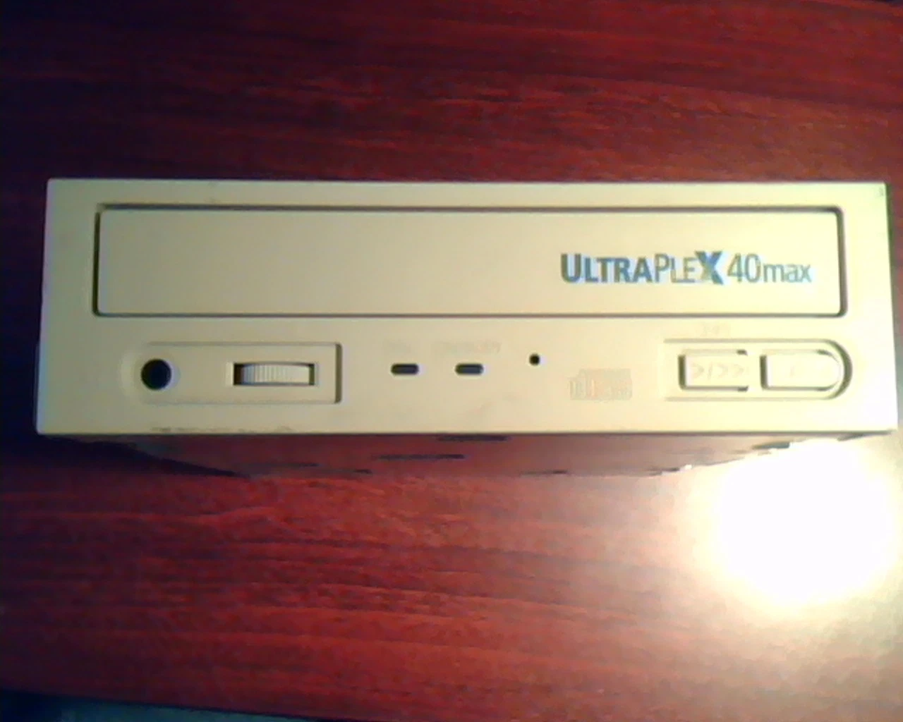 Plextor CD-ROM Drive PX-40TSi Oct1999 1010 121-3669-00 UltraPlex 40max SCSI - image 4