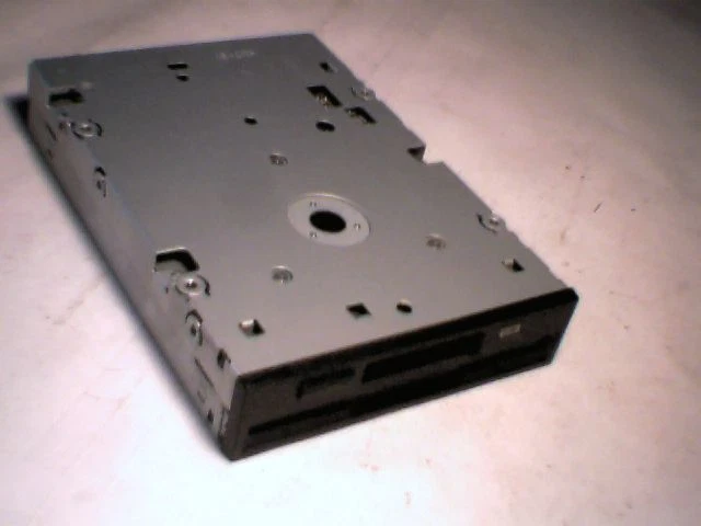 1.44 MB Floppy Drive 3.5in IBM IBM 33P3342 33P3343 Sony MPF920 RoHS - image 2