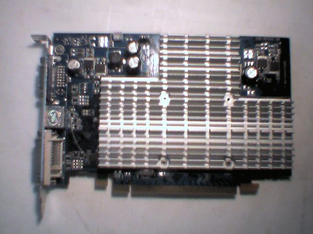 PCI-E Video Card ATI Sapphire X1300 Fanless ROHS 256M VGA/TVO/DVI-I NTSC PAL - image 2