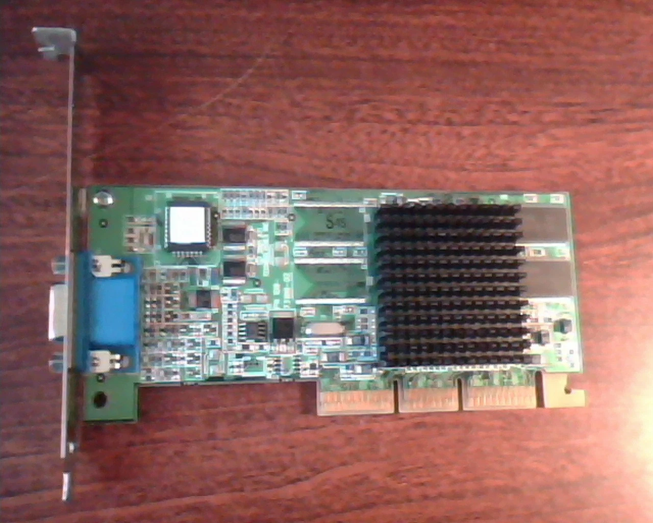 AGP card ATI 1027311402 052902 16MB E171628 Rage 128 Ultra VGA adapter