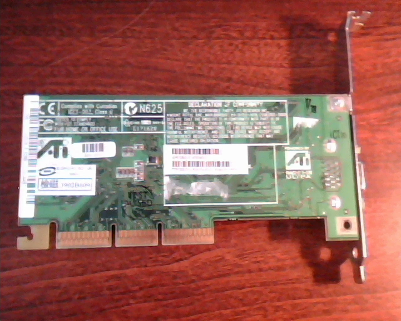 AGP card ATI 1027311402 052902 16MB E171628 Rage 128 Ultra VGA adapter - image 2