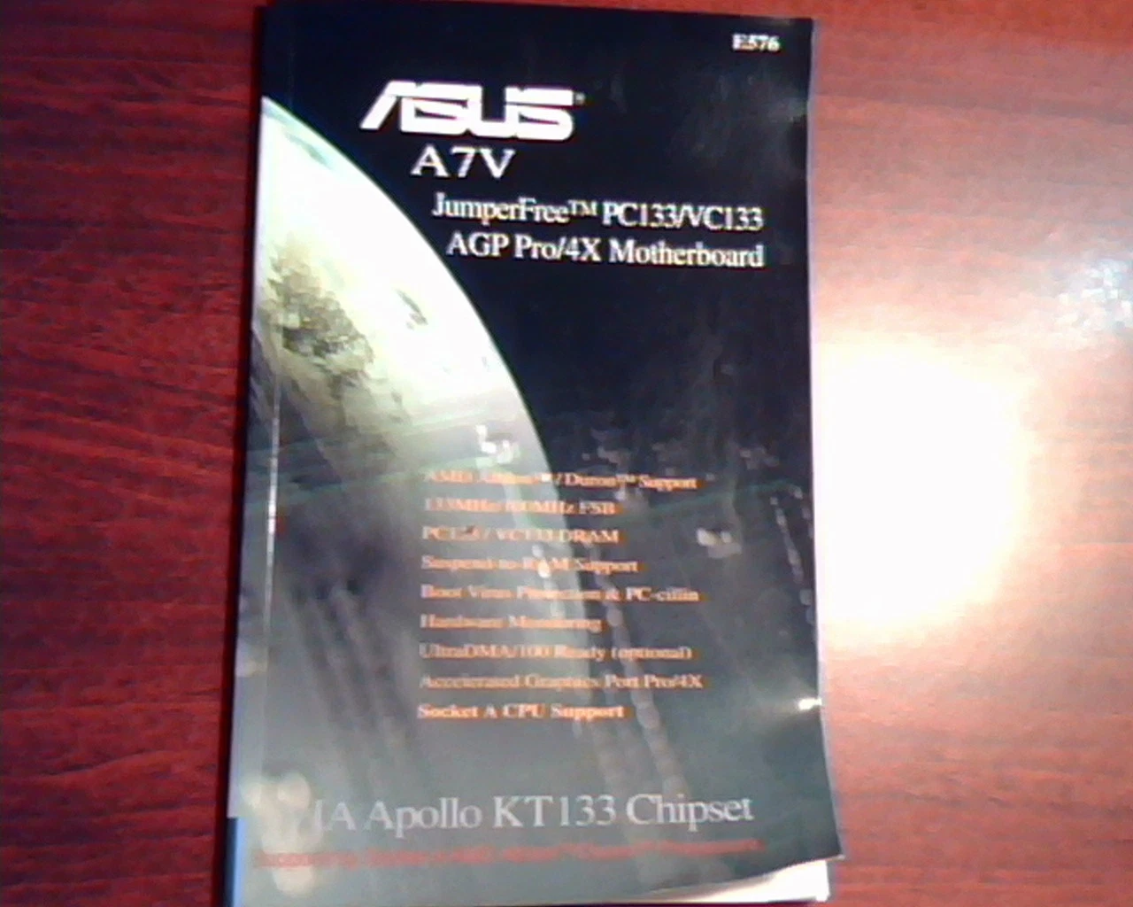 ASUS A7V VIA Apollo KT133 PC133/VC133 AGP Pro/4X Motherboard User's Manual E576