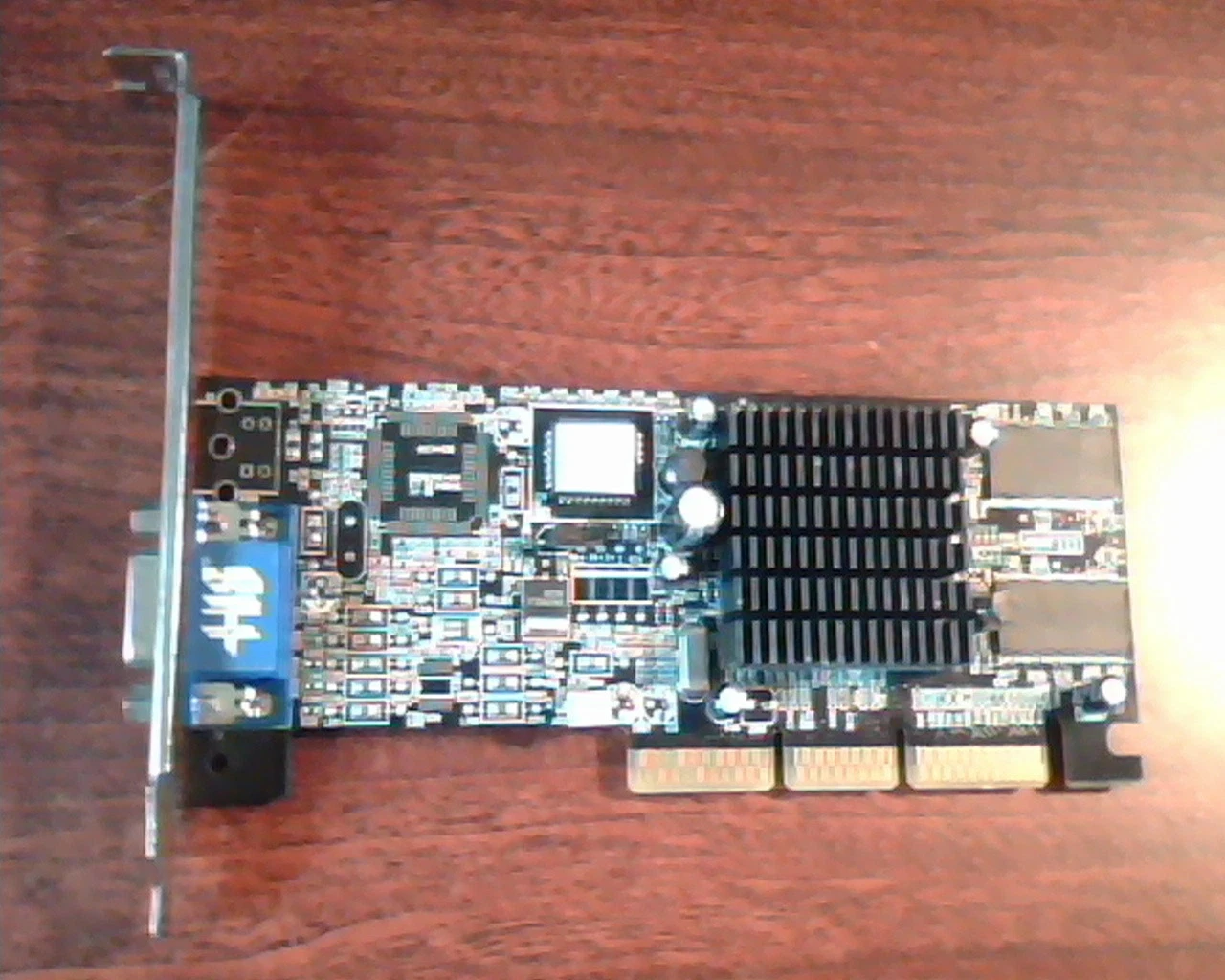 AGP card GeForce2 MX400 64MB CE-406S 94V0 N11-8O VGA Video - image 6