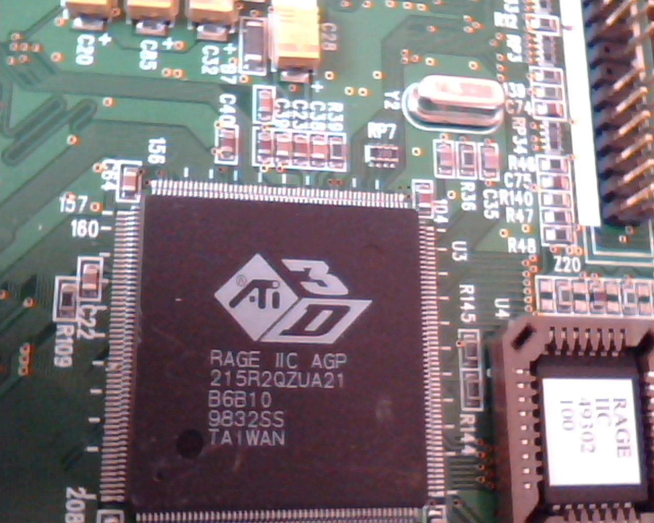 AGP Video Graphics Card ATI 109-49300-00 Rage IIC 4MB AMC Ver 2.0 VGA - image 2