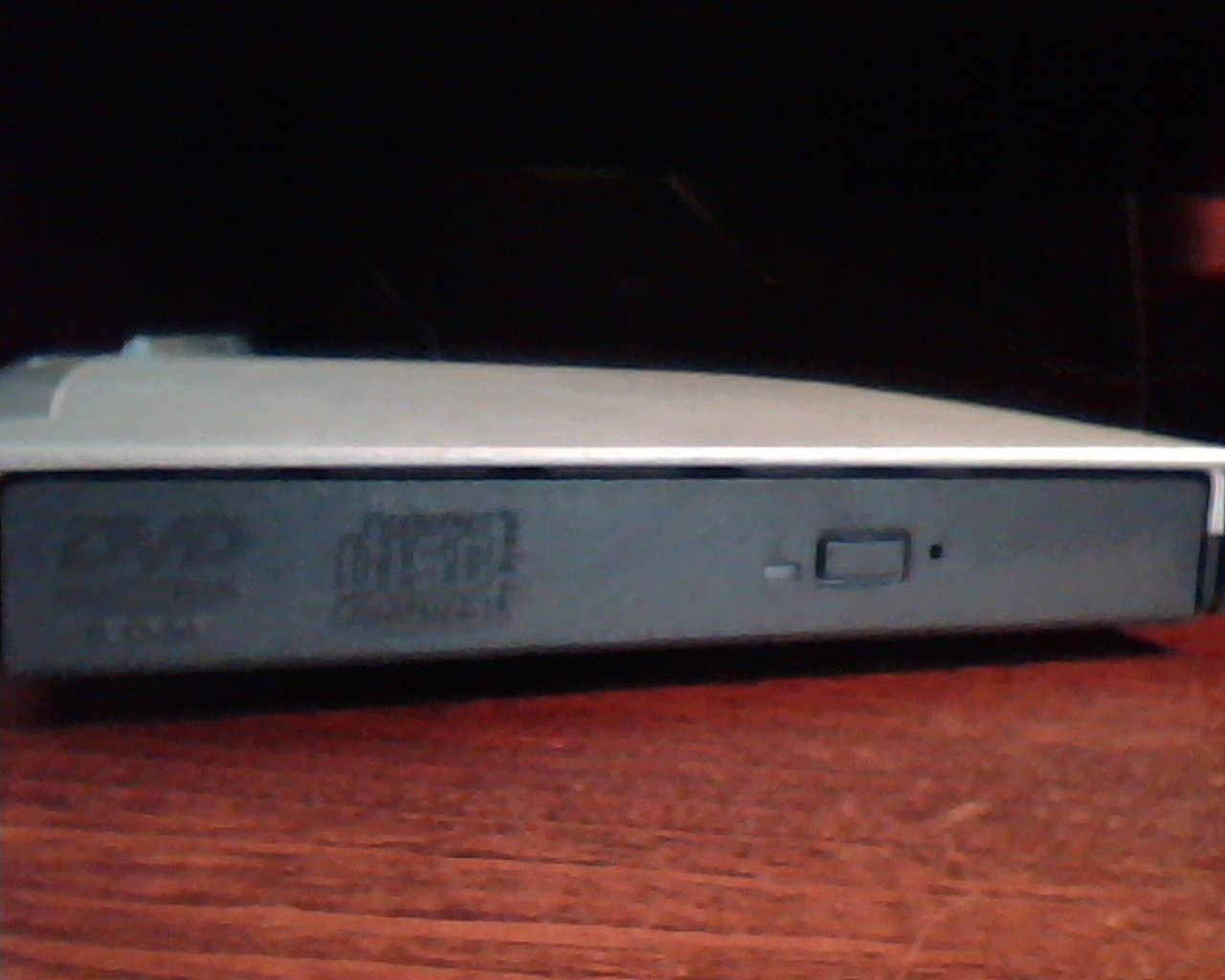 Acer ESV-189i Pro DVD/CD-RW Rewritable - Portable External IEEE 1394 FireWire - image 4