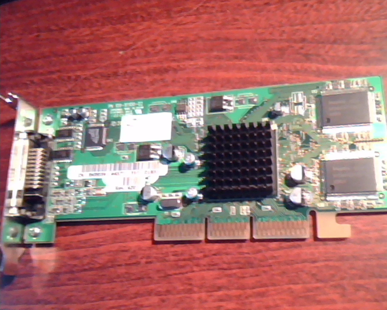 AGP card ATI 109-81100-02 Rev A00 Topsearch TS-M-8V01C N625 1028111500 EDD