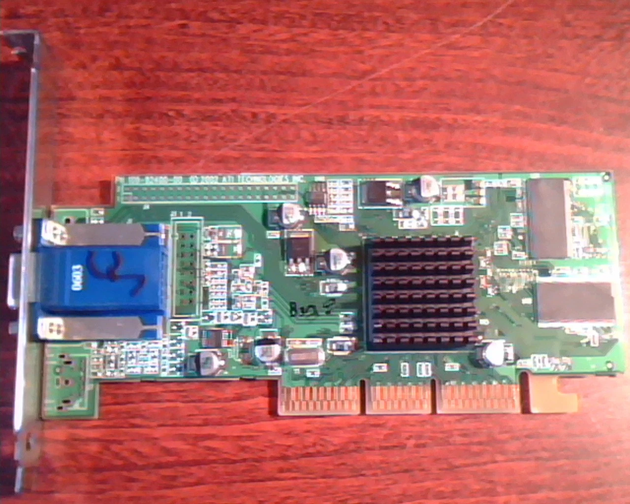AGP card ATI Radeon 7000 109-92400-00 1029240801 P49P4685 VGA 64MB