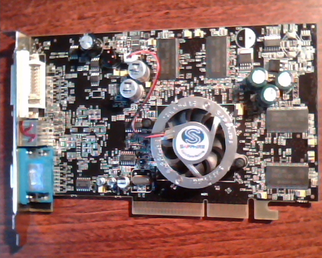 AGP card ATI Radeon 9600Pro 256M DDR V/D/VO 1024-8C29-AA-SA 11018-10 DVI VGA