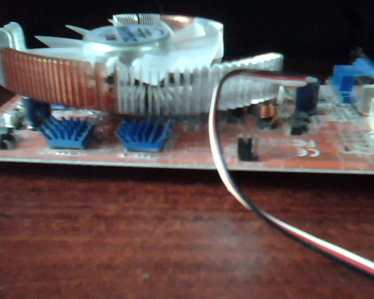 AGP card Abit Radeon R9550-256CDT 3044-0413-59 9550 256MB Zalman CDT - image 2