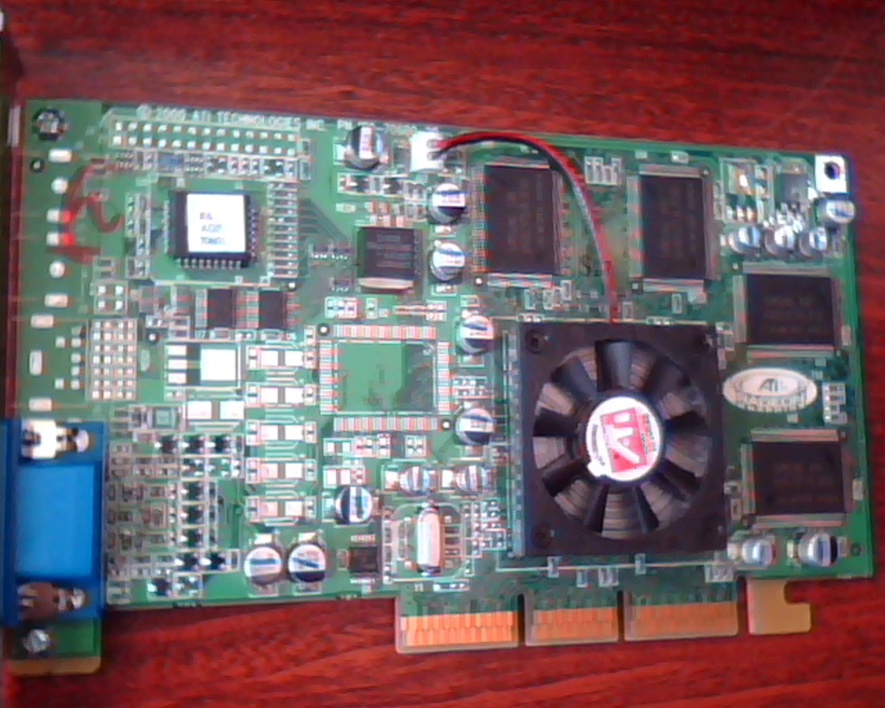 AGP card ATI Radeon 109-70600-20 R6 70601 DDR SG32M 1027060320 VGA