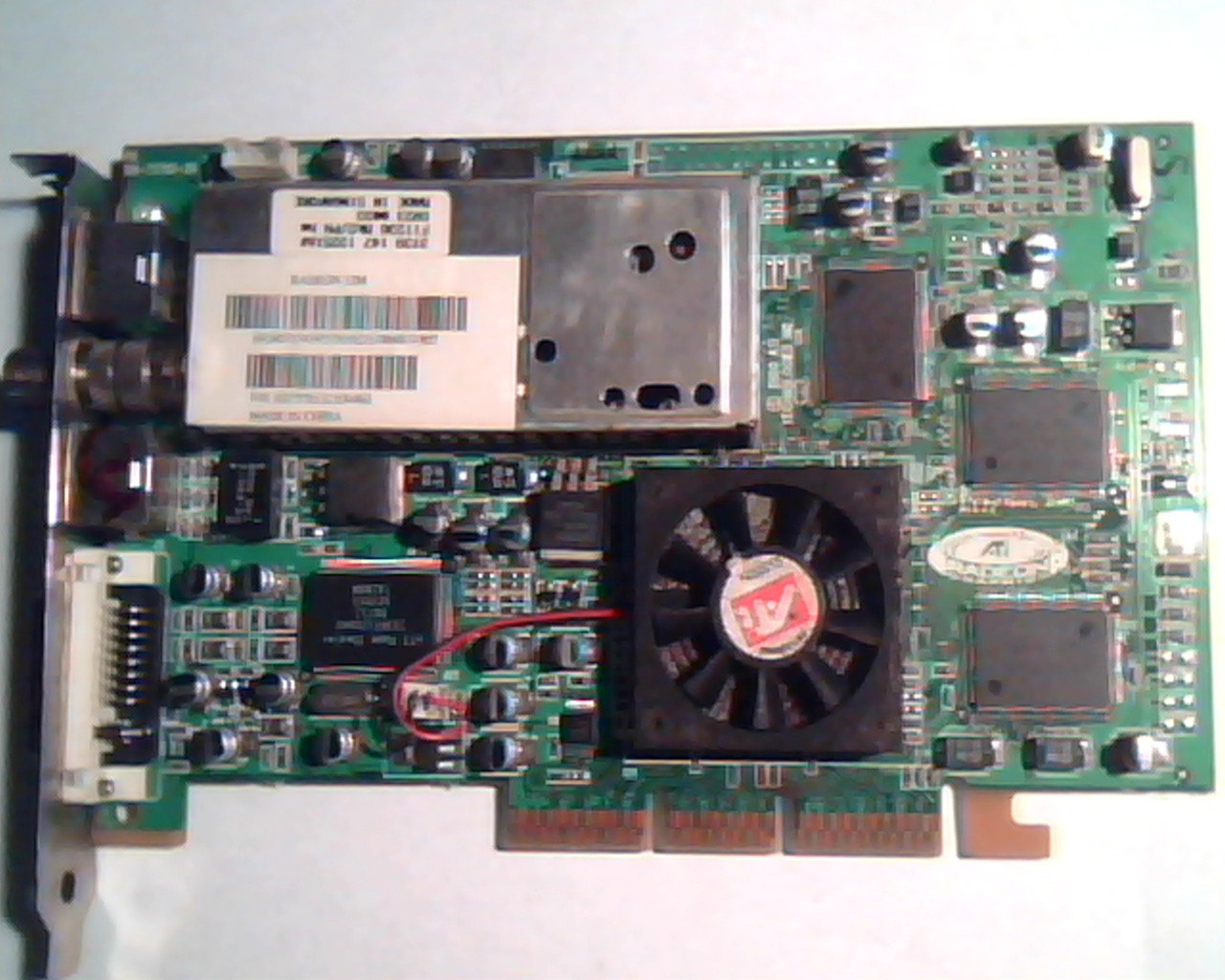 AGP card ATI 109-73700-20 Radeon 32M Rage Theater DVI Video CATV