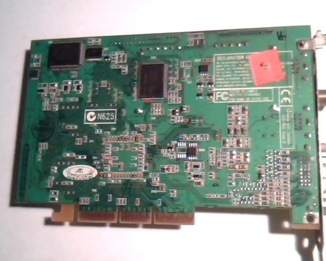 AGP card ATI 109-73700-20 Radeon 32M Rage Theater DVI Video CATV - image 3
