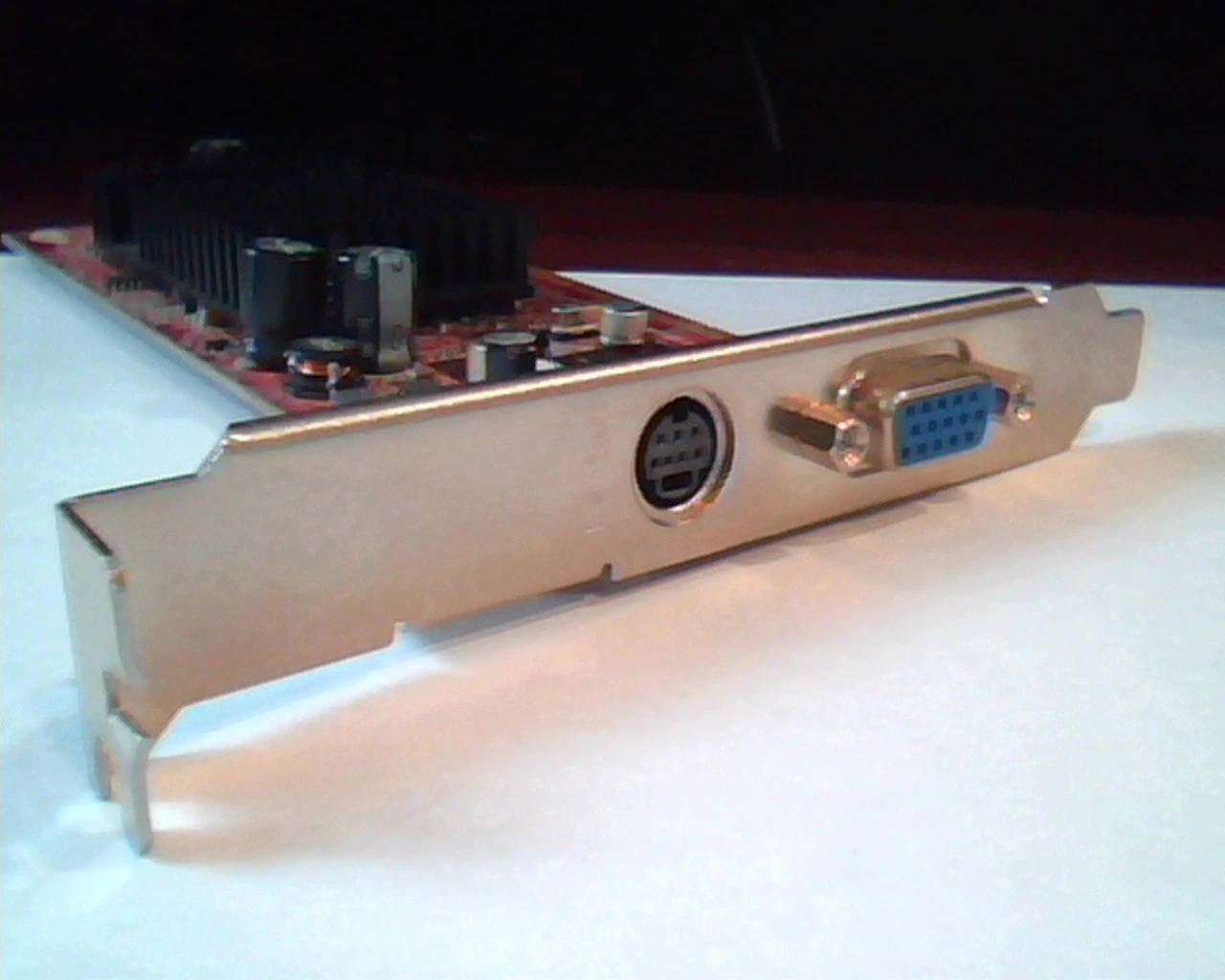 PCI-E express card 109-A26000-00 8962 Ver 100 4E244-002 TV-out VGA - image 6