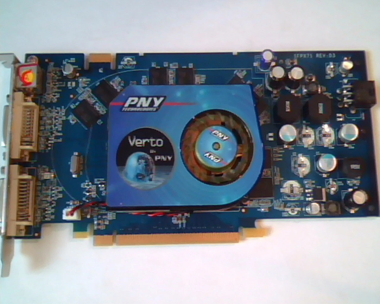 PCI-E express card PNY Tech Verto by PNY SFPX71 Rev D3 GeForce 7900GS DDR3 256M