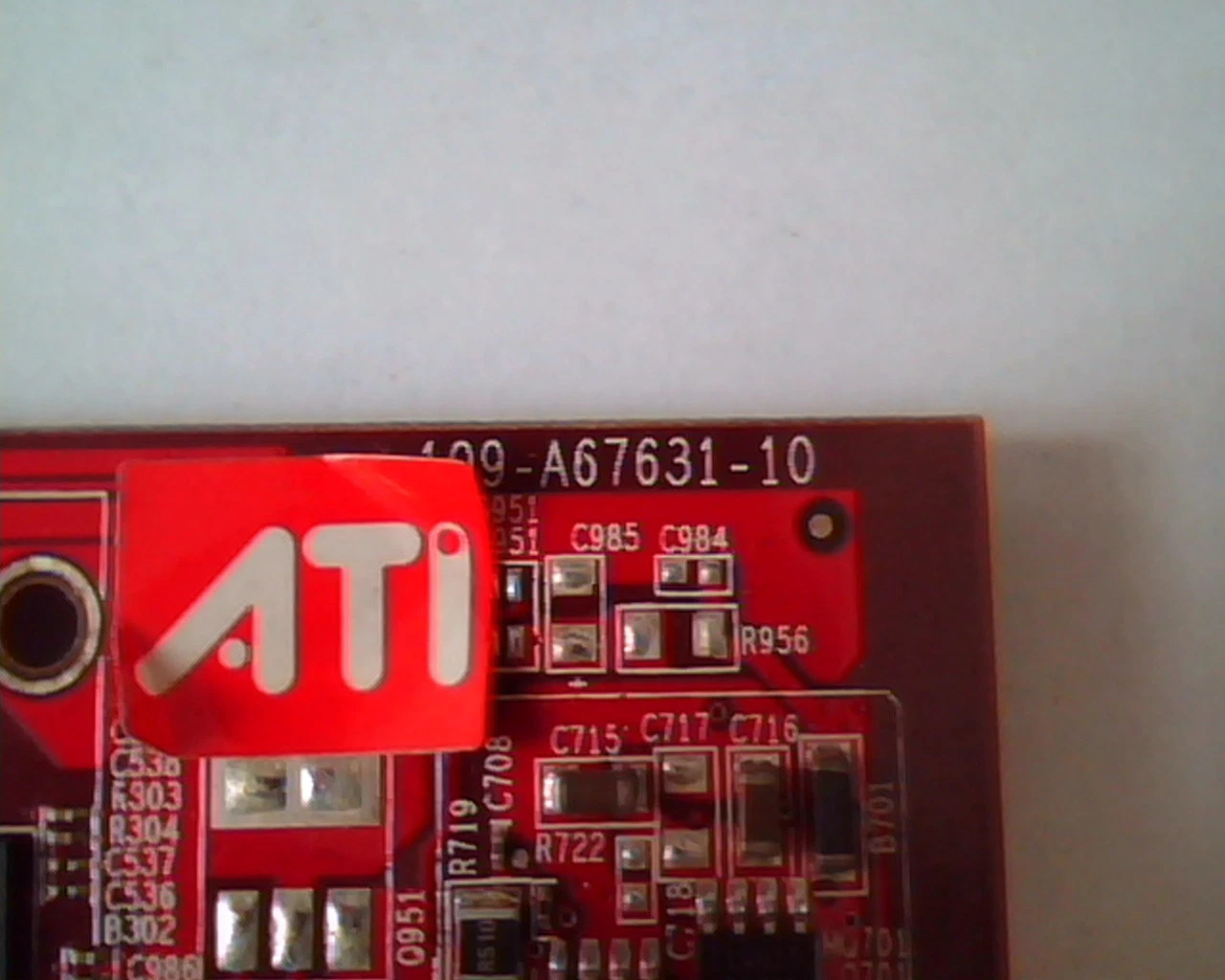 PCI-E express card ATI Radeon 109-A67631-10 X1600Pro 512M 102A6761110 DVIVGA Vid - image 2
