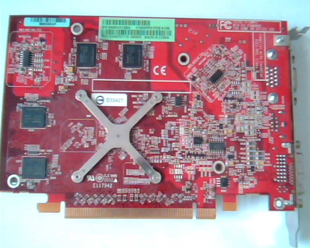 PCI-E express card ATI Radeon 109-A67631-10 X1600Pro 512M 102A6761110 DVIVGA Vid - image 4