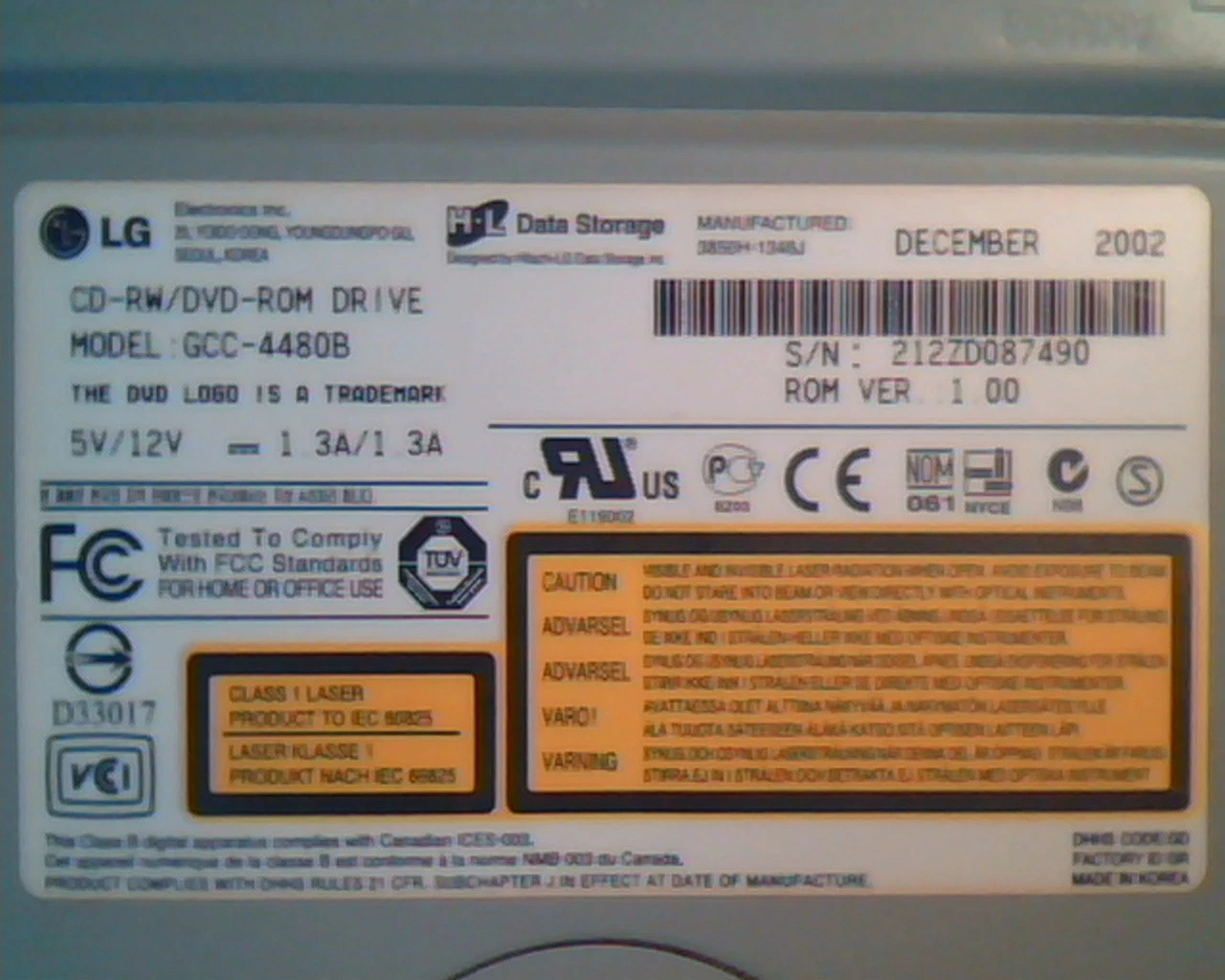 LG CD-RW DVD-ROM Drive GCC-4480B Ver 1.00 December 2002 3850H-1346J - image 2