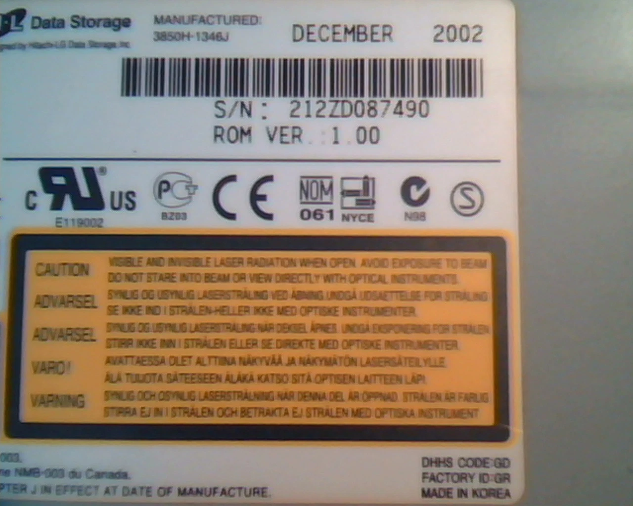 LG CD-RW DVD-ROM Drive GCC-4480B Ver 1.00 December 2002 3850H-1346J - image 3