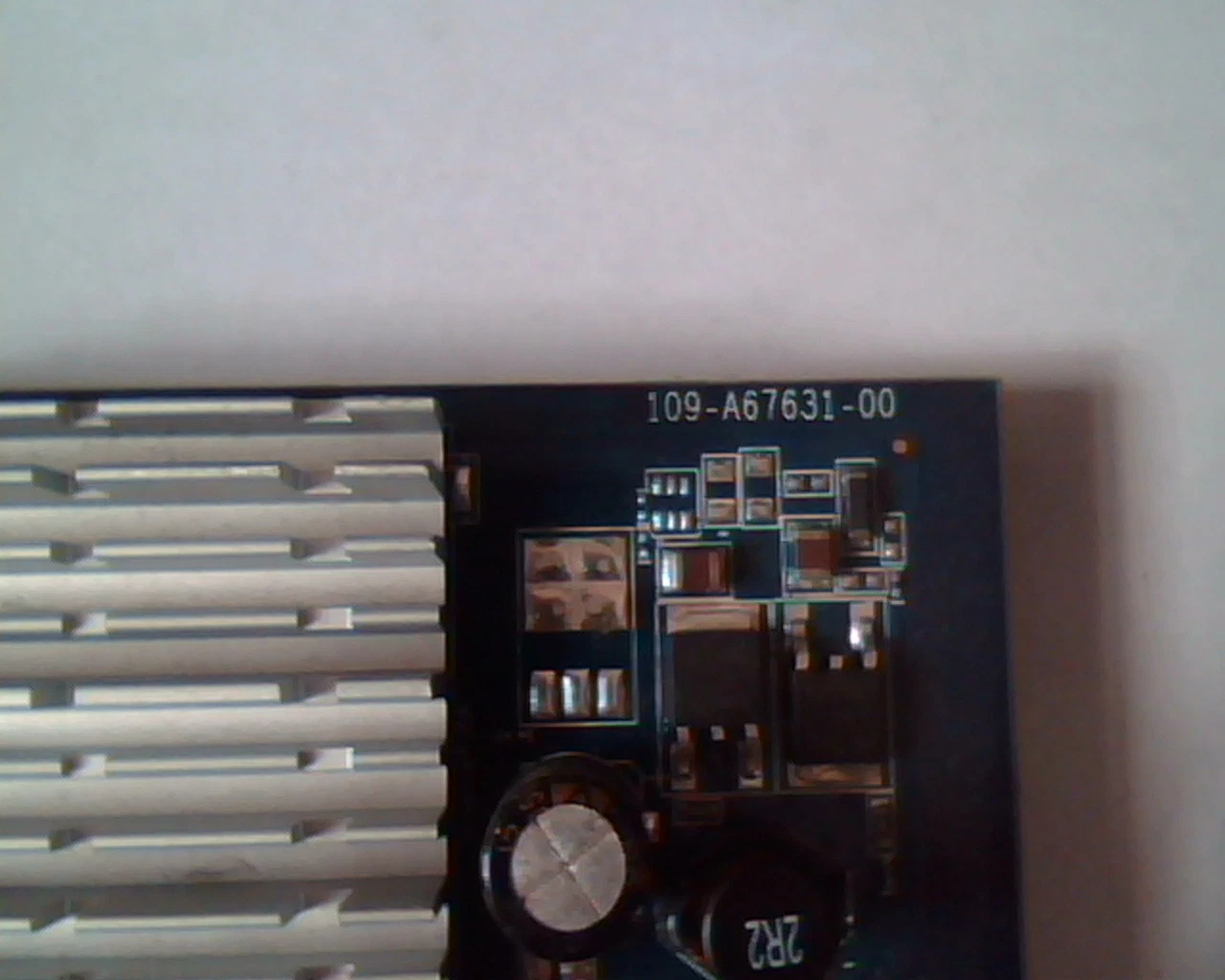 PCI-E express card ATI 109-A67631-00 X1300 256M DDR2 DVI VGA 188-0AC84-0S5SD - image 2