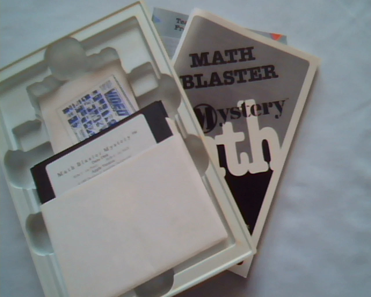 Math Blaster Mystery - Davidson 2 floppies manual - math logic games - image 3