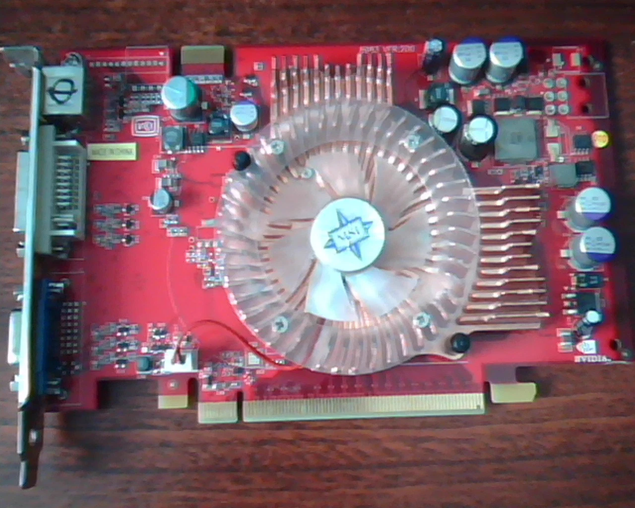 PCI-E express card MSI 8983 Ver 200 NVIDIA 8983-010 TV DVI VGA Video