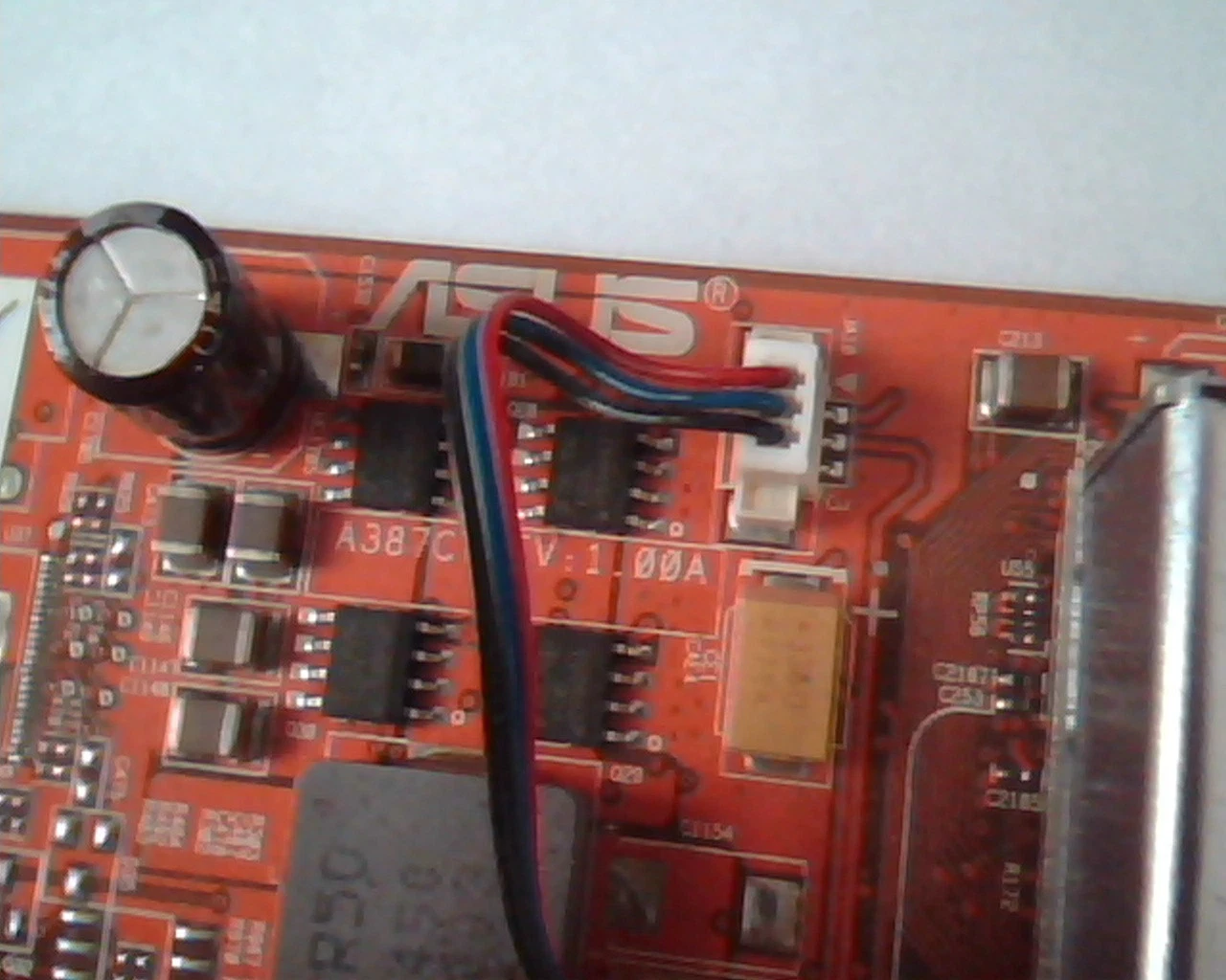 PCI-E express card ASUS A387C Rev 1.00A 08-170070210 EAX700 TD 128M VGA DVI TV - image 2