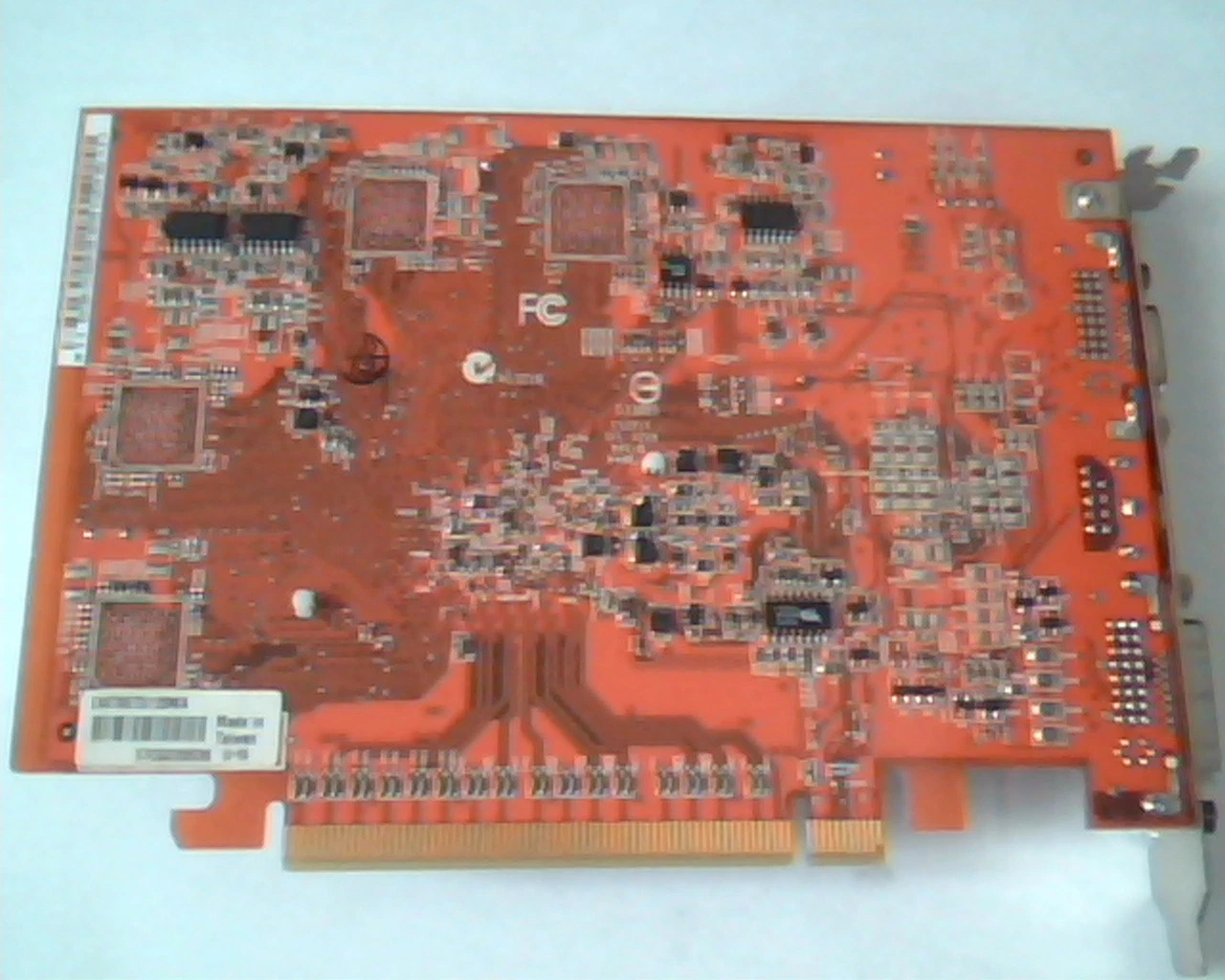 PCI-E express card ASUS A387C Rev 1.00A 08-170070210 EAX700 TD 128M VGA DVI TV - image 5
