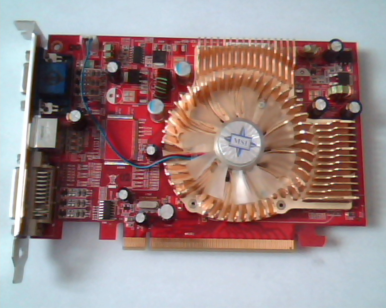 PCI-E express card MSI V040 Ver 1.0 109-A67631-00B RX1600PRO-TD256E RX1600 Pro