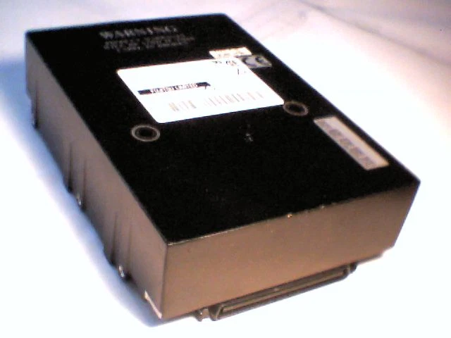 Hard Drive SCSI Fujitsu MAA3182SC CA01606-B962 80-pin Qlogic 18GB