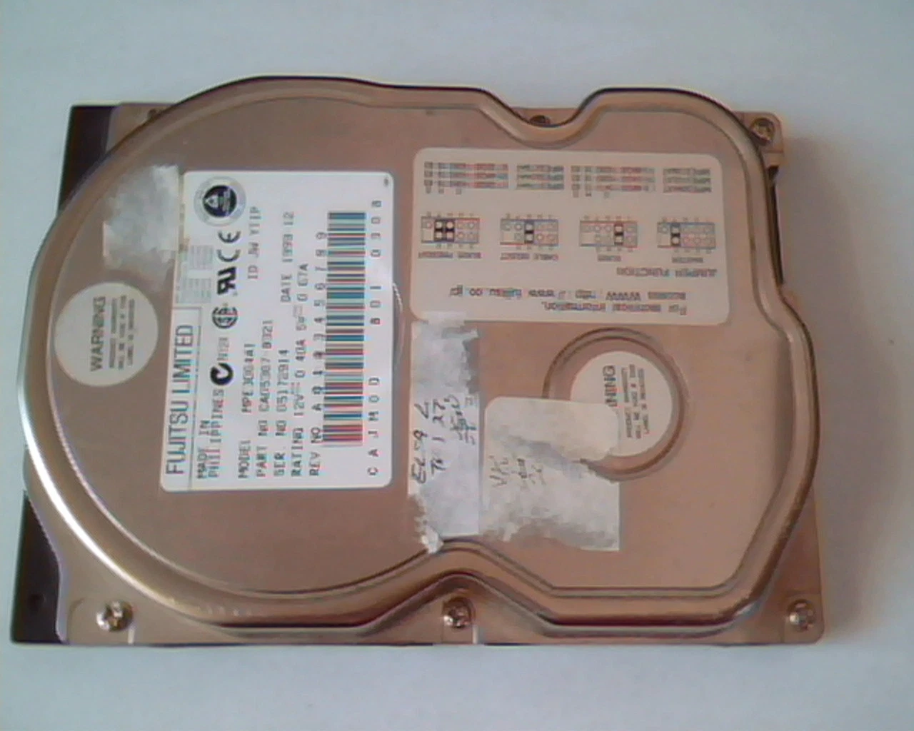 Hard Drive Disk IDE Fujitsu Limited MPE3064AT CA05367-B321 1999-12 B01-0308 YTIP