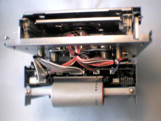 Pioneer CDROM Library Component WIFB DWX1702-A SCSI CD Recordable Burner Drive - image 2
