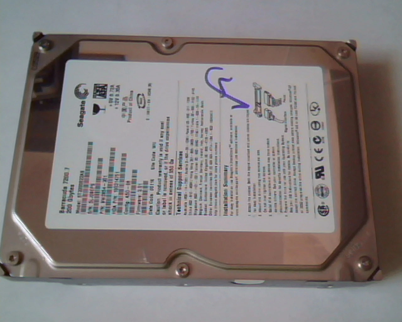 Hard Drive Disk SATA Seagate Barracuda 7200.7 ST3200822AS 9W2854-301 100314751