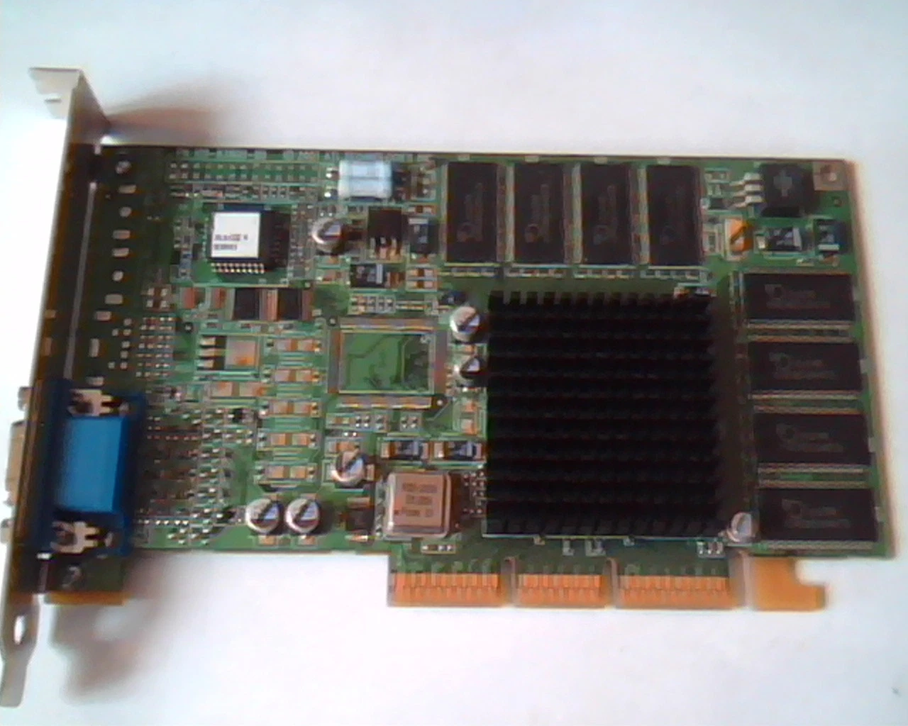 AGP card ATI 109-83800-00 ATI Rage 6 83803 Radeon R6 SDR64MB VGA