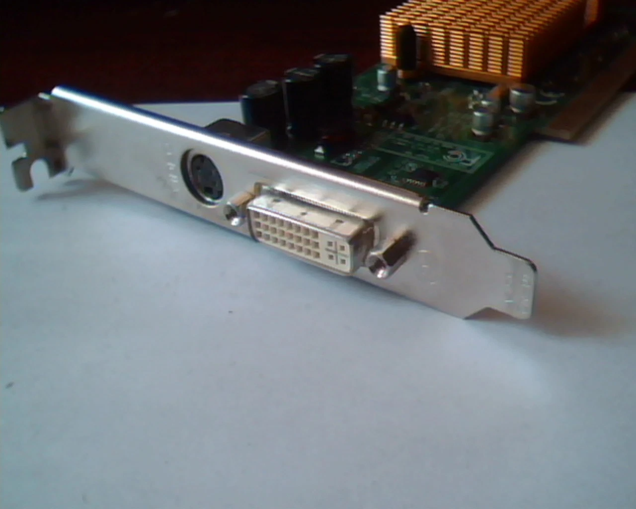 AGP card Micro-star 109-A17500-00A 9600SE-175-10A MSI Video DVI 8932-120 - image 7