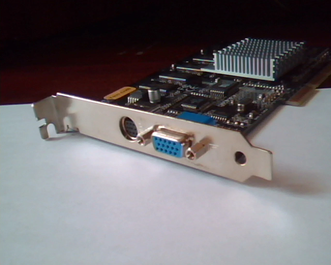 Video Graphics Card AGP Siluro T400 64MB T400-TIL011383 VGA S-Video - image 5