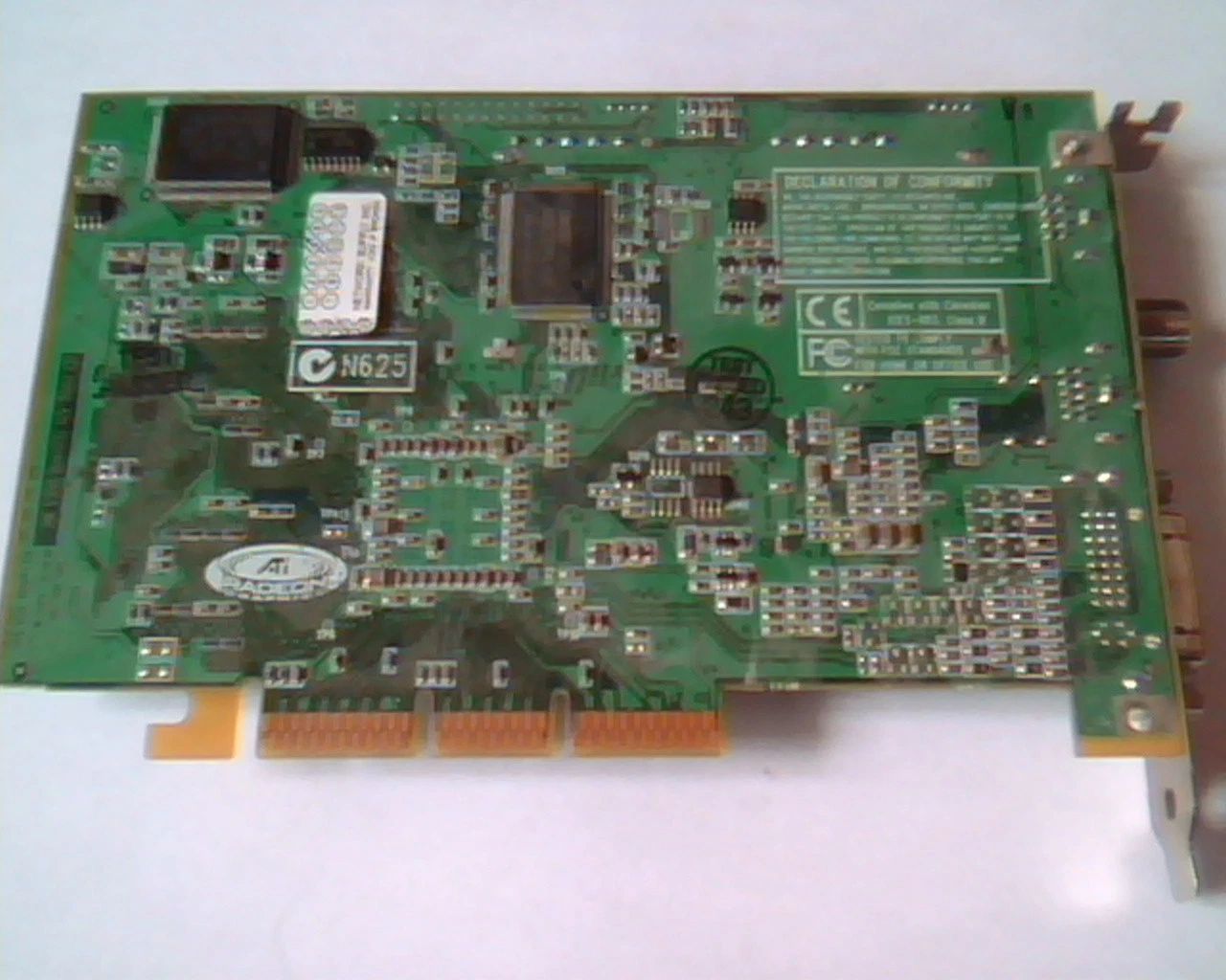AGP card ATI 109-73700-10 Radeon 32M 1027370110 graphics DVI Video CATV - image 4