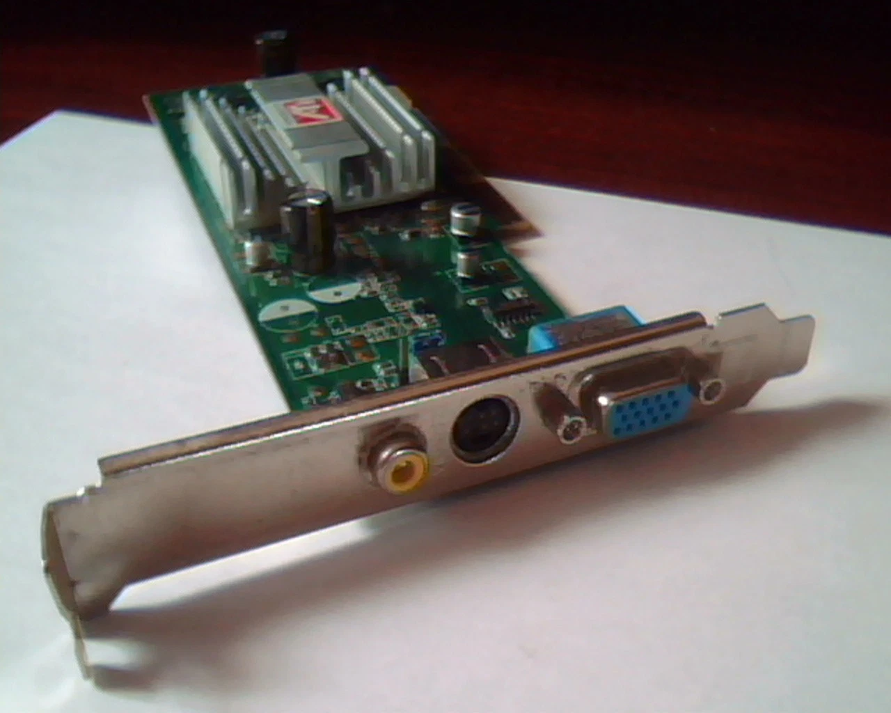 AGP card ATI Radeon 9200SE 128M DDR 1024-HC26-02-SA VGA Video TV - image 4